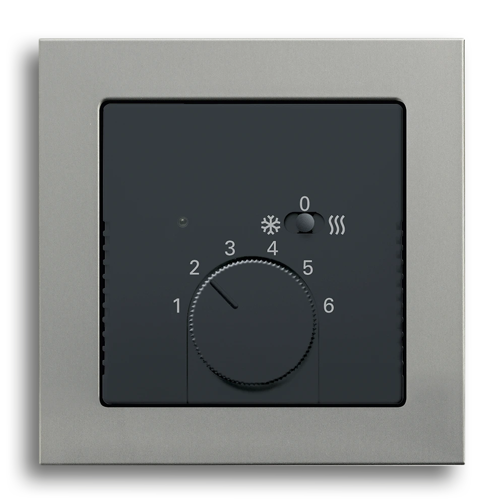 Room temperature controller for heating/cooling